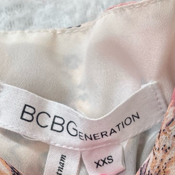 NEW BCBGeneration Chiffon Floral Spaghetti Strap V Neck Romper Colorful Size XXS - Picture 7 of 10